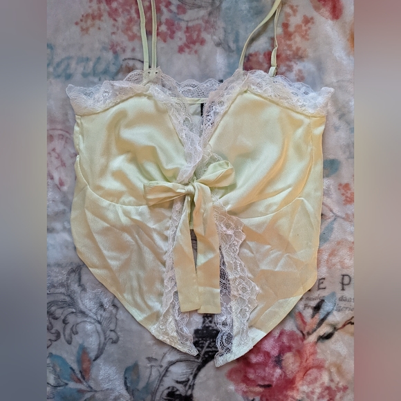 LIGHT YELLOW FAIRYCORE TOP - Picture 1 of 3